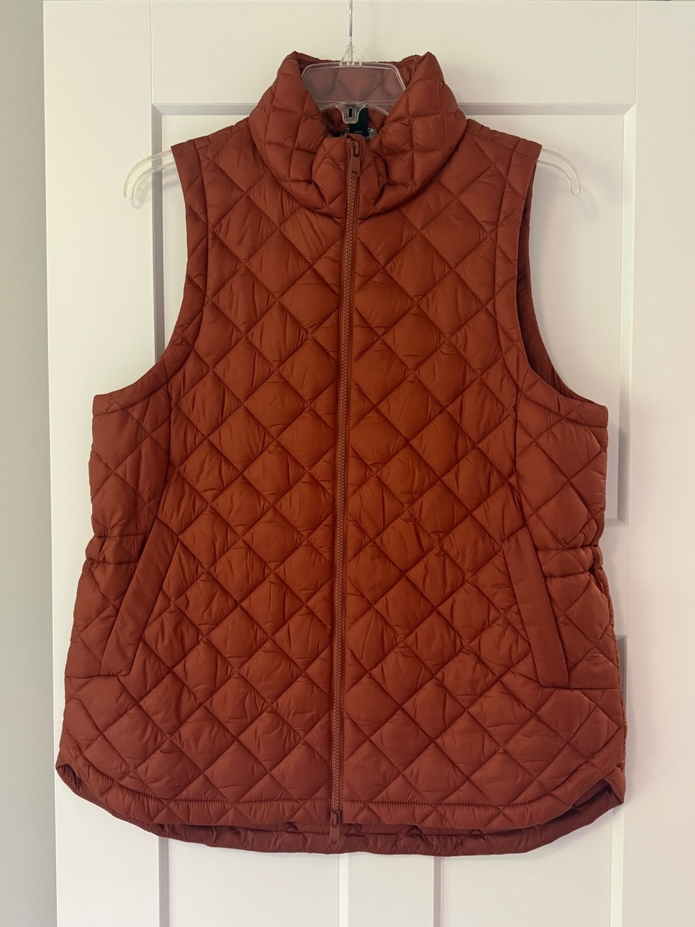 Athleta whisper featherless Quilted Vest in ancient mahogany colorway